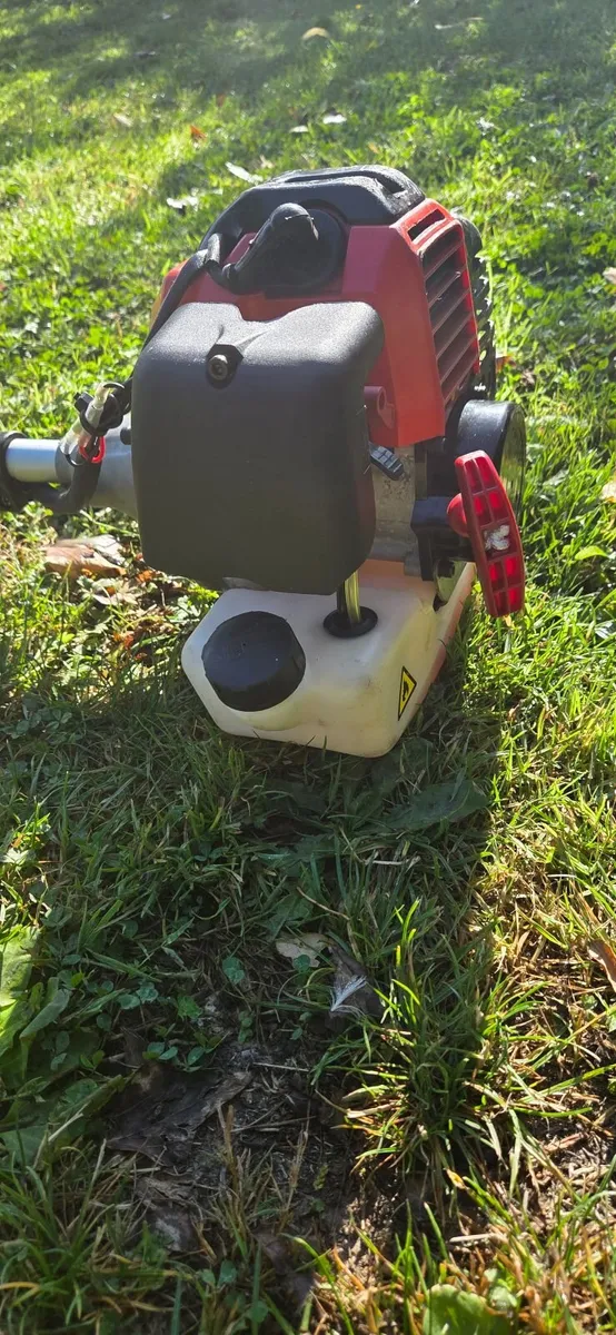 Mitsubishi chainsaw - Image 3