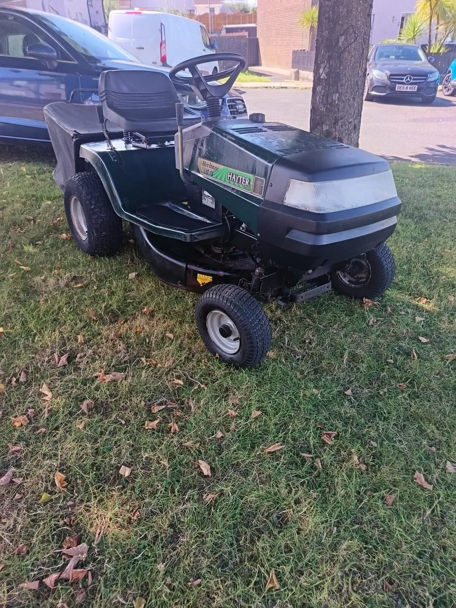 Hayter harrier petrol ride on lawnmower - Image 1
