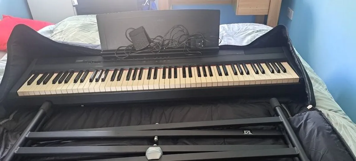 Yamaha Piano p105