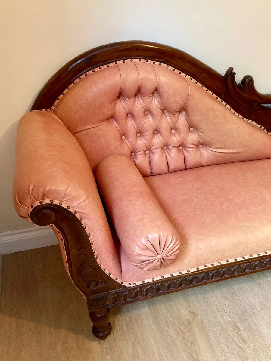 Stunning Solid Mahogany Swan-Neck Chaise Longue - Image 3