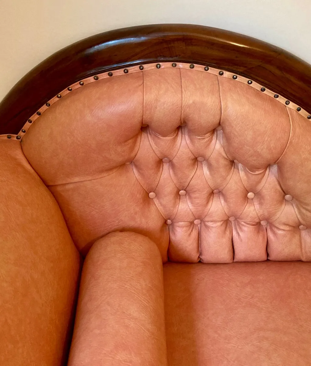 Stunning Solid Mahogany Swan-Neck Chaise Longue - Image 4