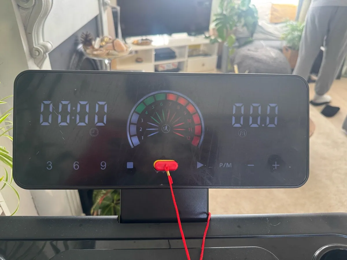 Tread mill - Image 2