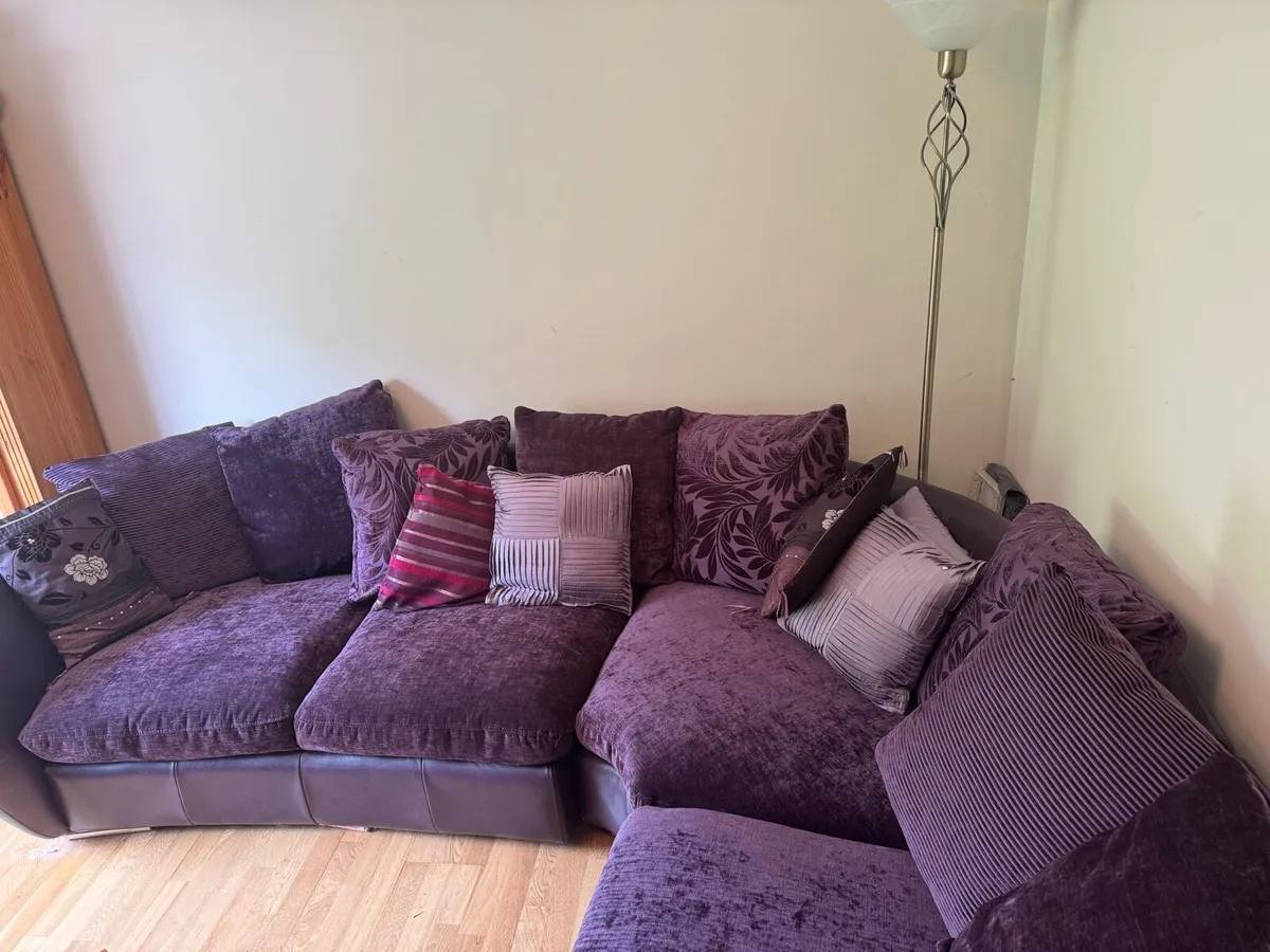 Large Purple Corner Sofa – Excellent Condition - Image 2