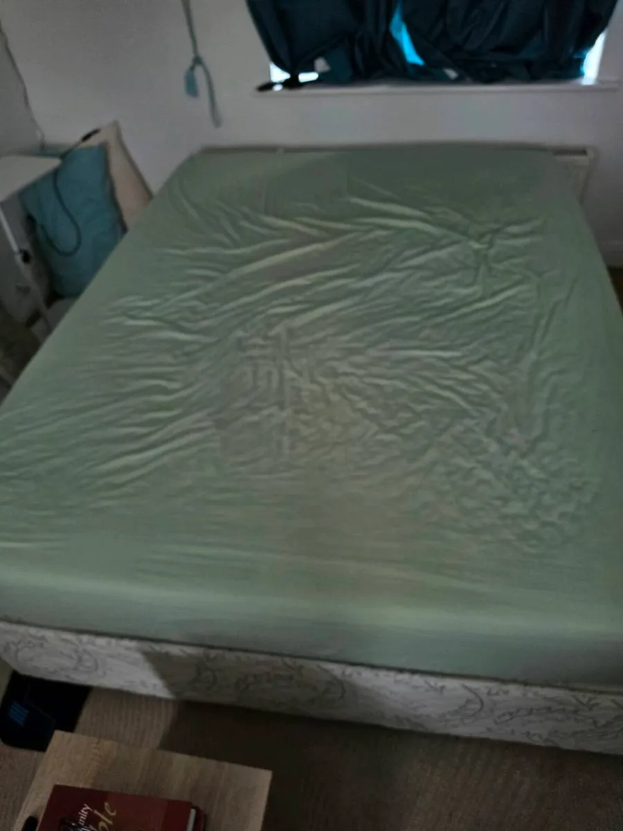 Bed & Mattress - Image 1