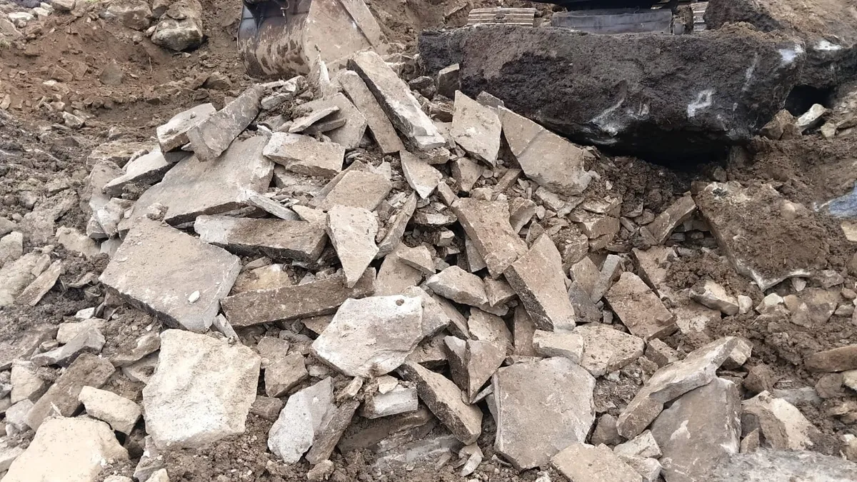 Sand stone - Image 1