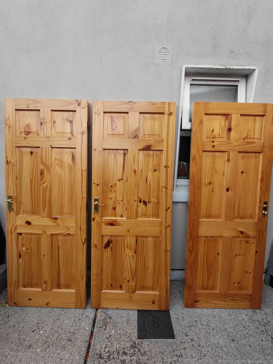 Solid Pine Doors - Image 4