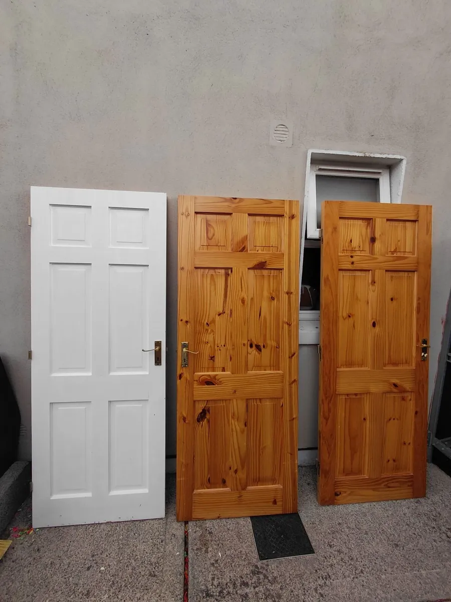 Solid Pine Doors - Image 3