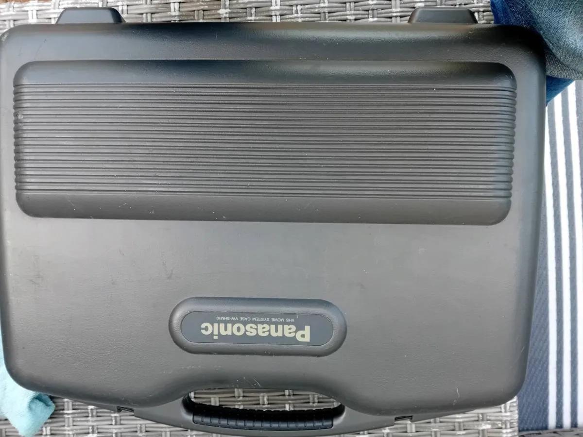 Panasonic VHS video camera - Image 4