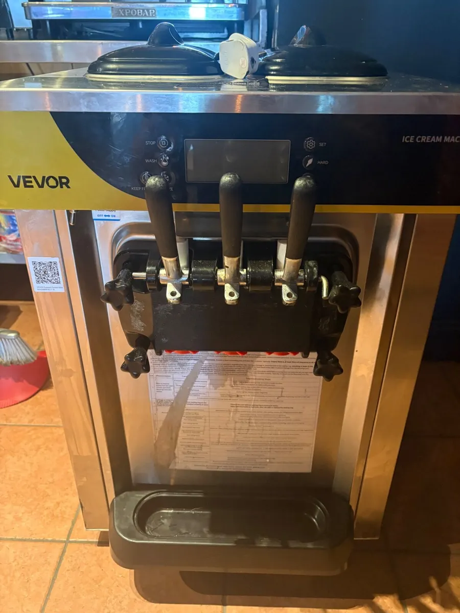 Ice cream machine