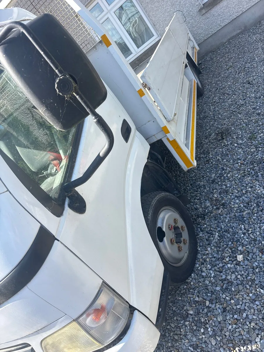 Flatbed - Image 1