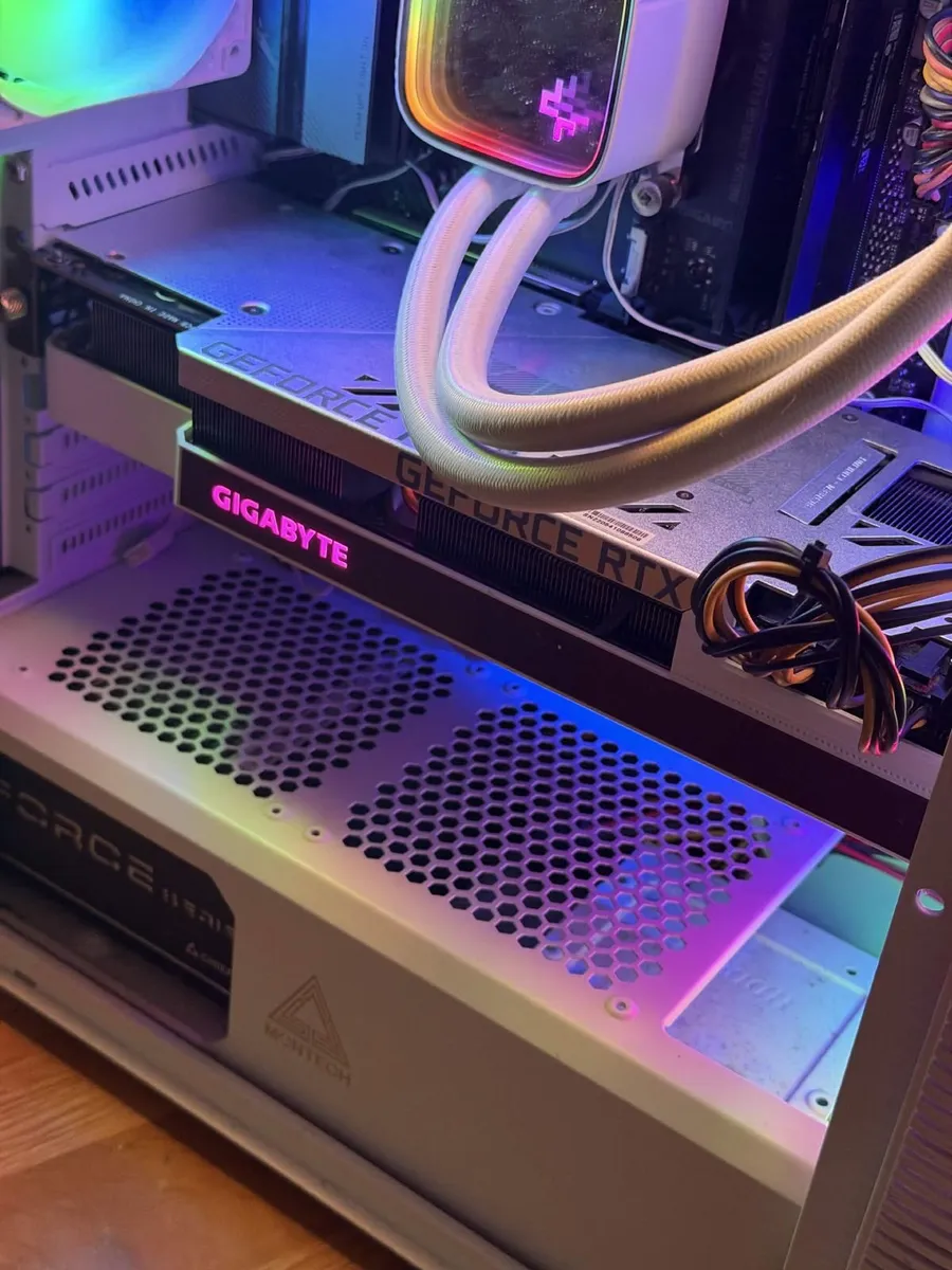 RTX 3080 OC Vision 10 GB Graphics Card - Image 2