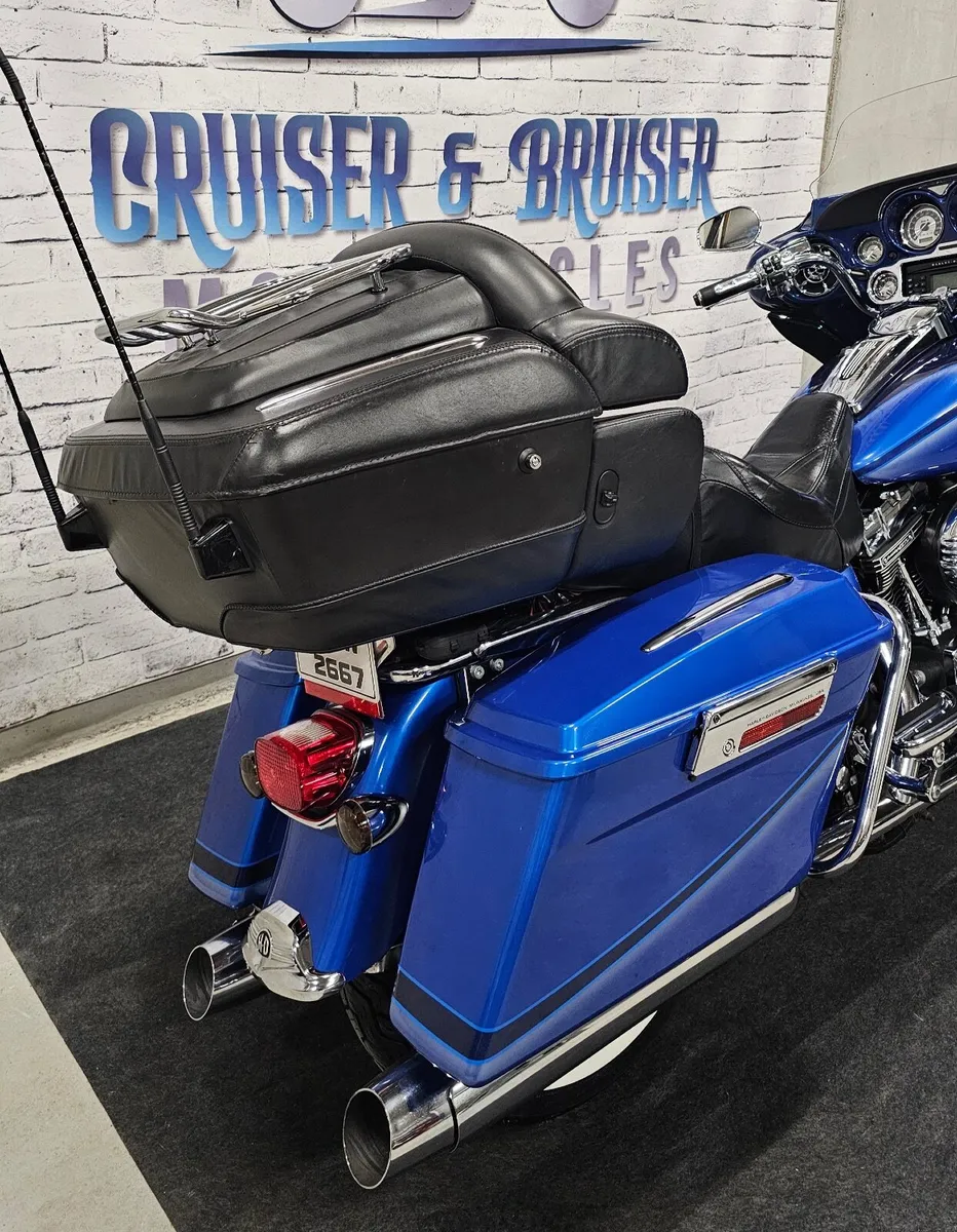 HARLEY DAVIDSON Ultra Classic Electra Glide CVO SE - Image 2