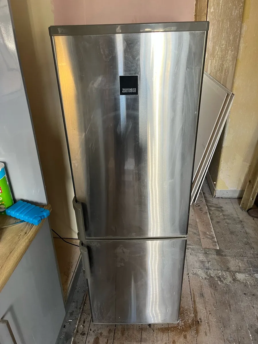 Fridge freezer - Image 2