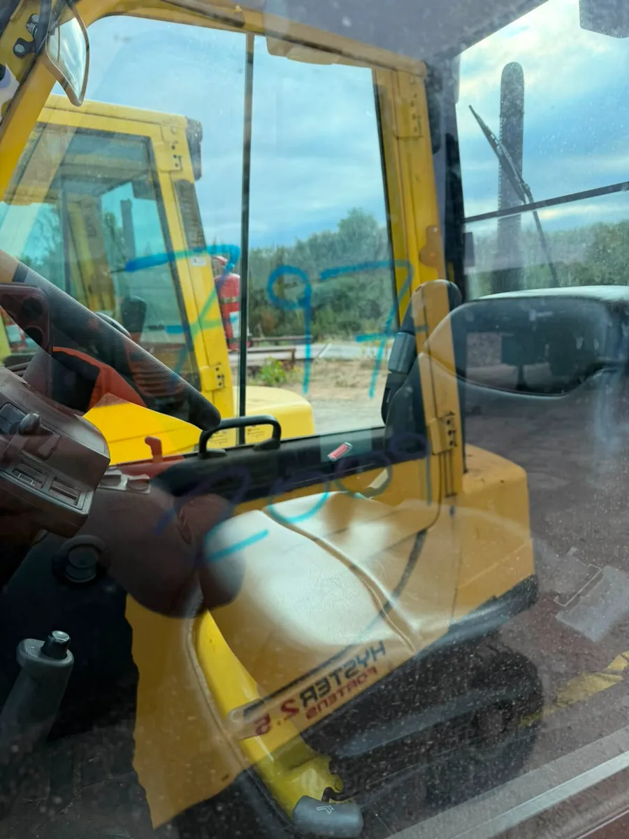 2.5T Hyster Forklift Direct ExMoD - Image 4