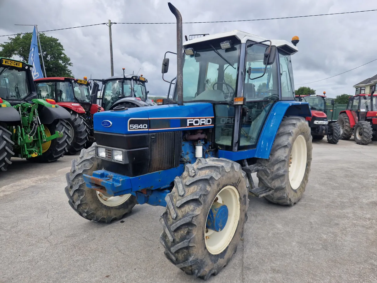 1993 Ford 5640 - Image 2
