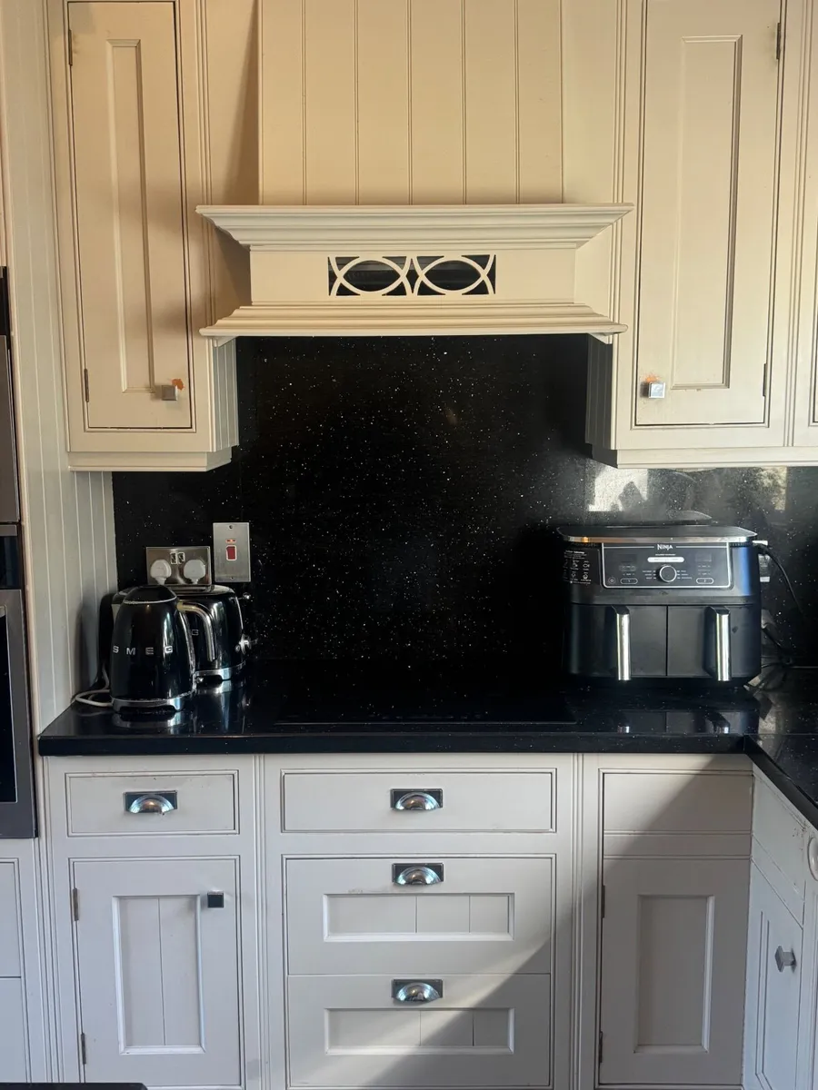 Kitchen - Image 2