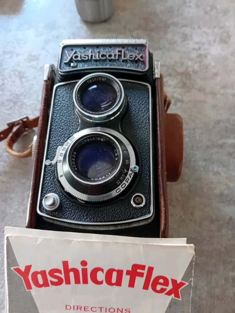 Yashicaflex Camera - Image 3