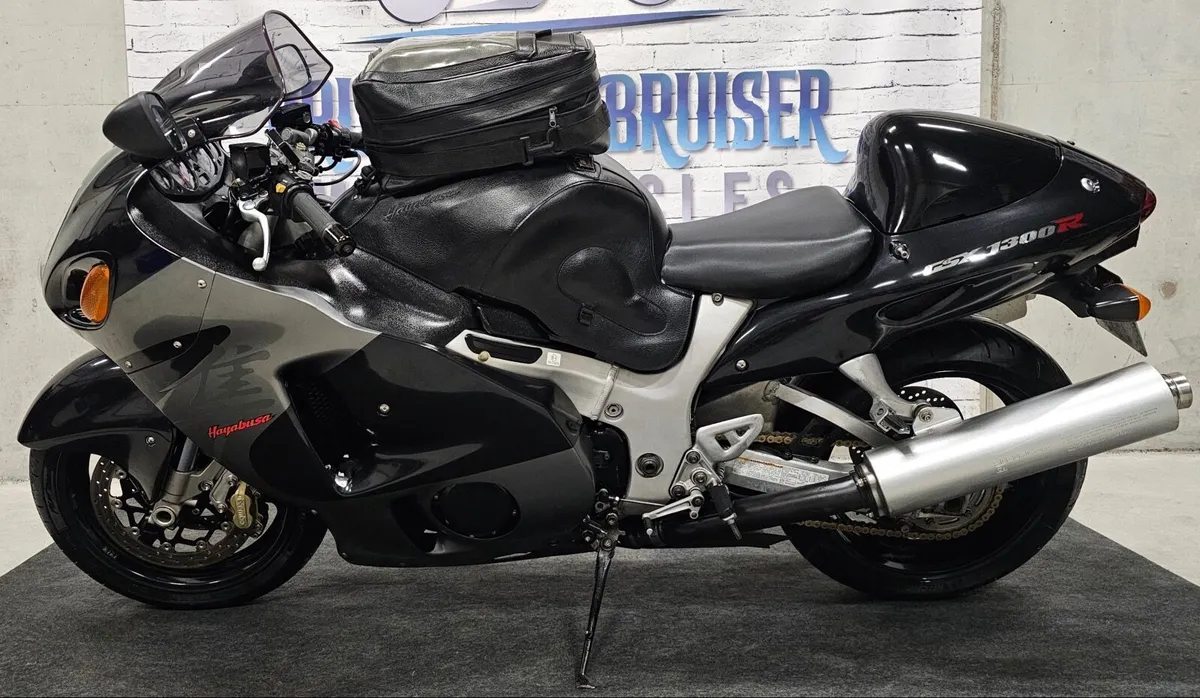 SUZUKI HAYABUSA 2000 Gen1 GSX1300R - Image 1