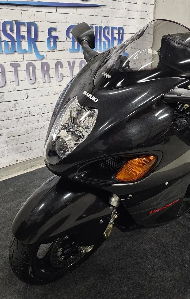 SUZUKI HAYABUSA 2000 Gen1 GSX1300R - Image 2