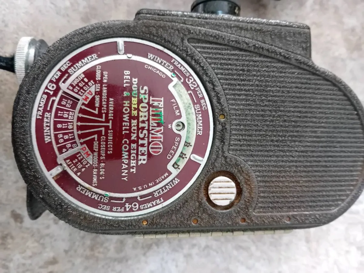 Bell& Hwell movie camera - Image 3