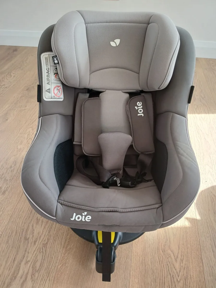 Joie 360 spin Car seat - Image 1
