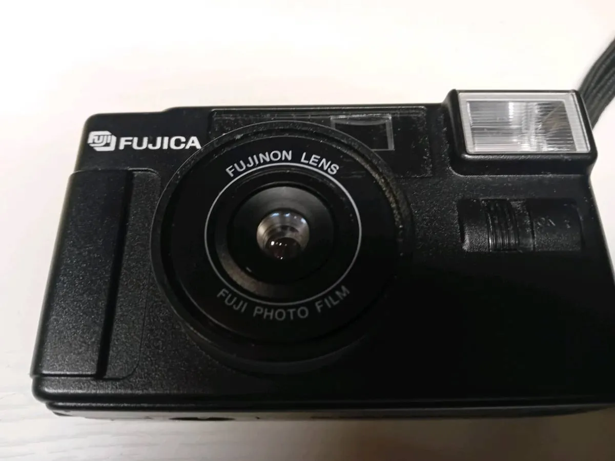 6 vintage cameras - Image 4
