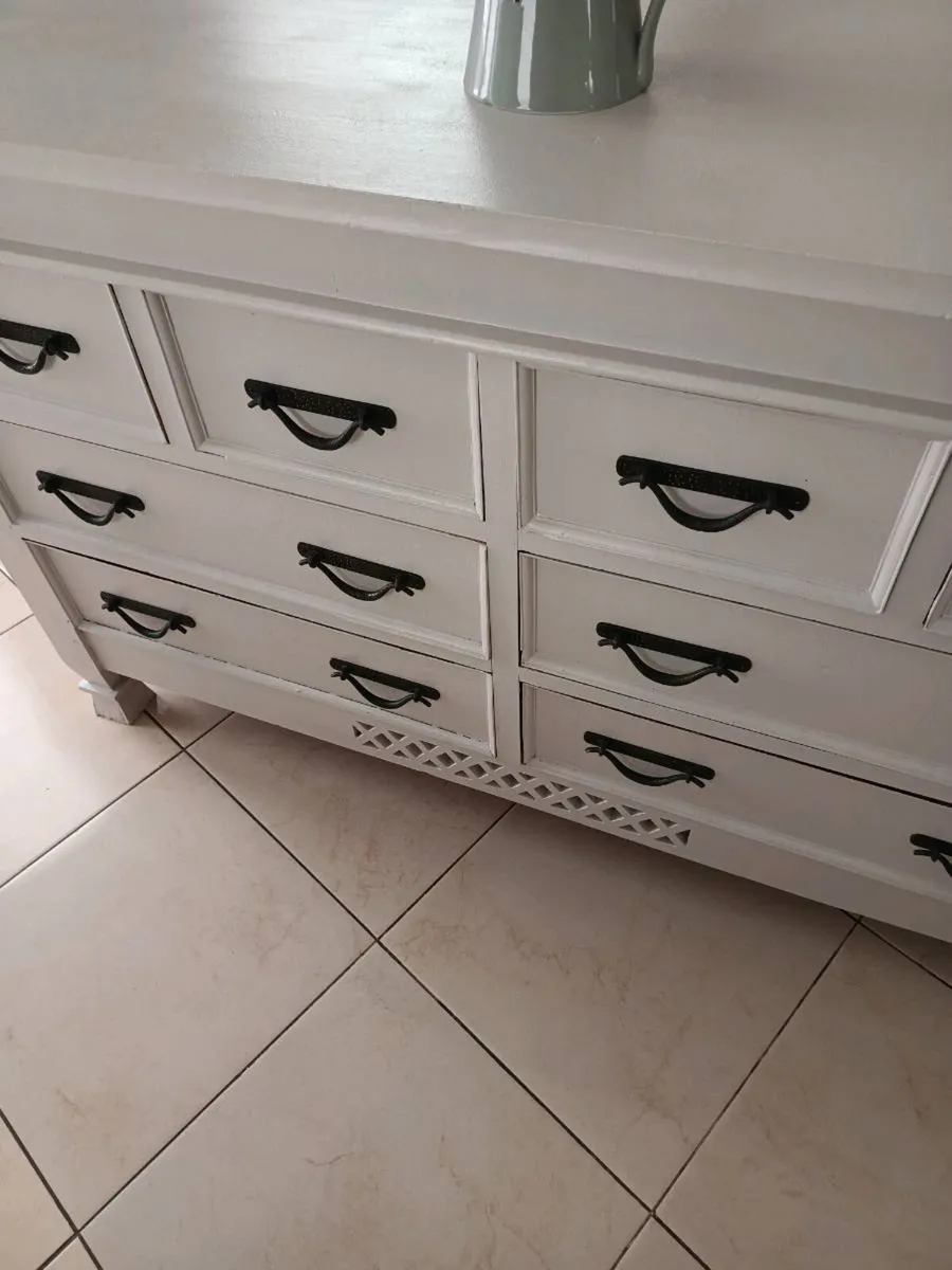 Chest of drawers - Image 2
