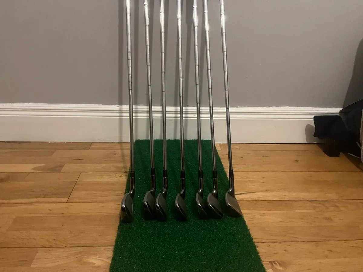 Taylormade burner irons 4-pw - Image 1