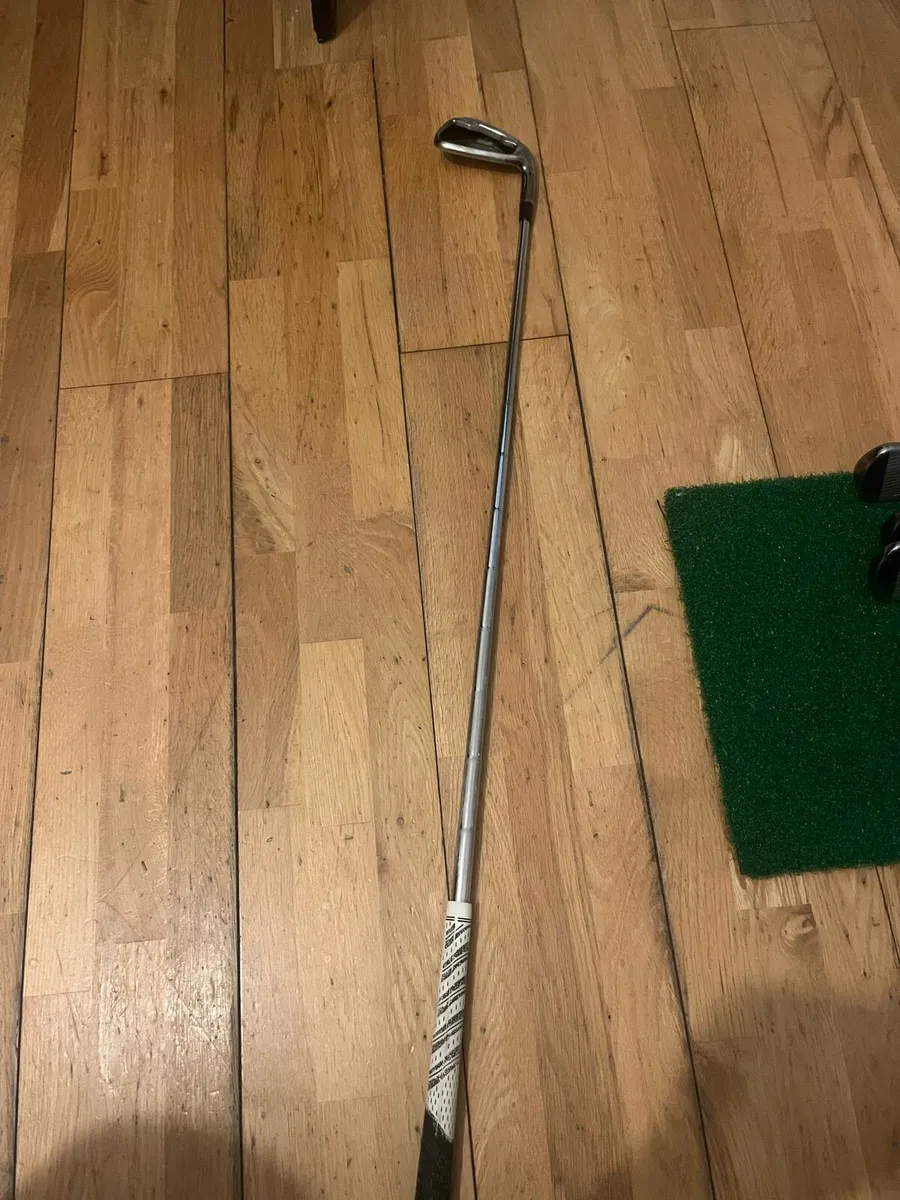 Taylormade burner irons 4-pw - Image 4