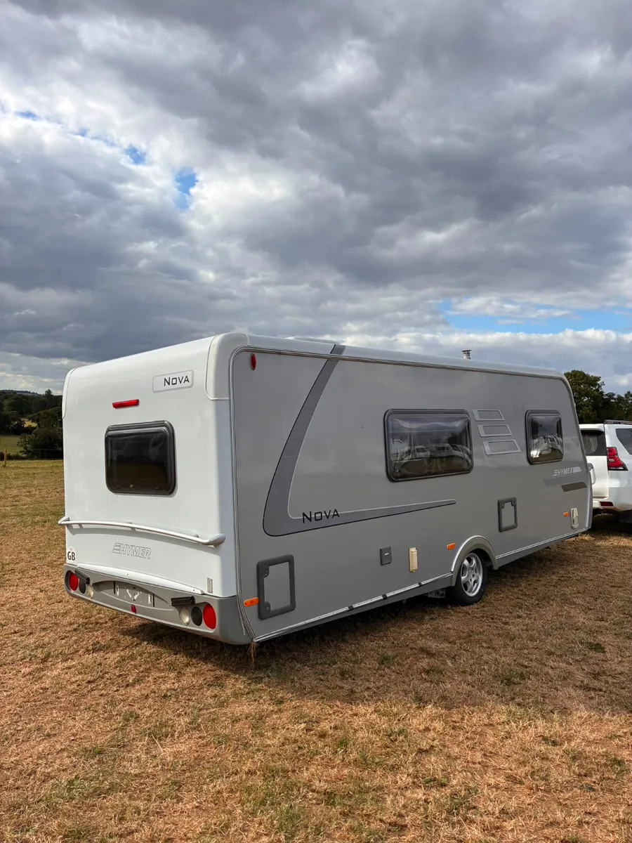 Hymer Nova Touring Caravan - Image 4