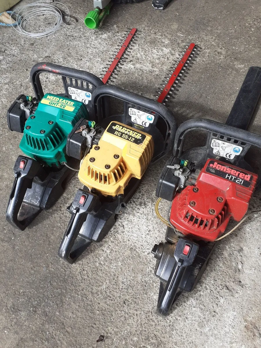 3 hedge trimmers - Image 1