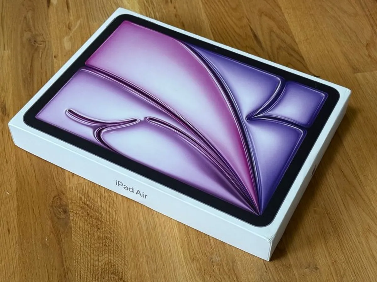 iPad Air 11-inch, 256GB Purple (M3) - Image 1