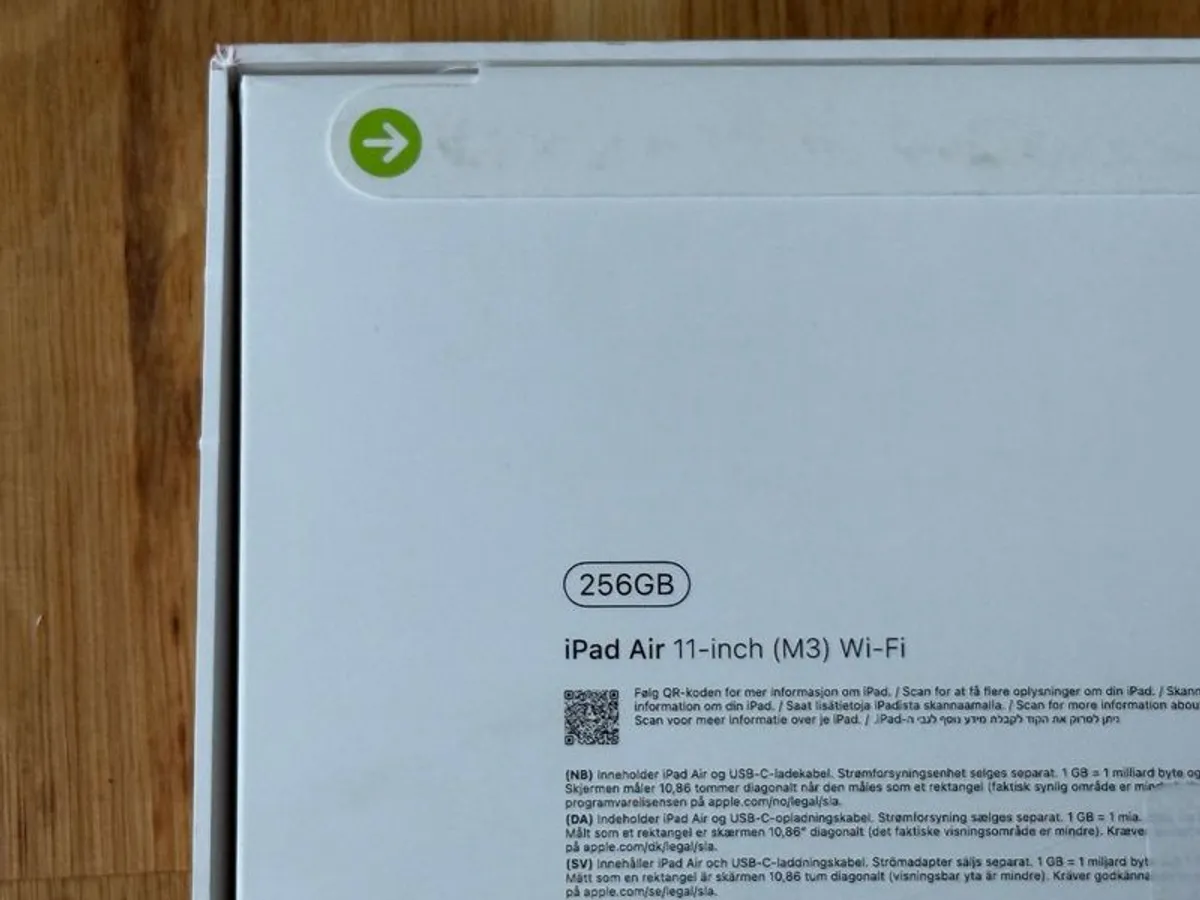 iPad Air 11-inch, 256GB Purple (M3) - Image 2