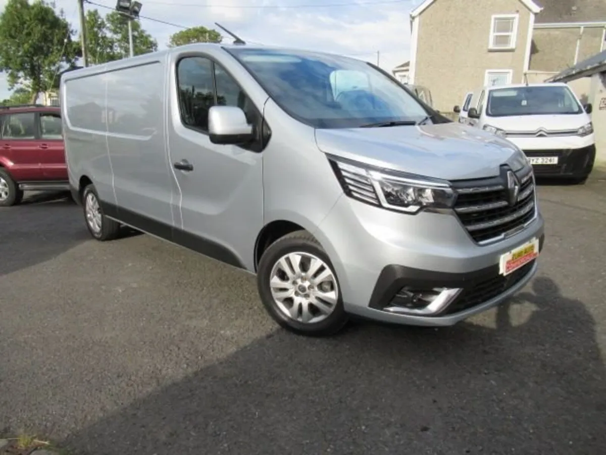 2.0 dCi Blue LL30 Sport Panel Van 5dr Diesel Manua - Image 1