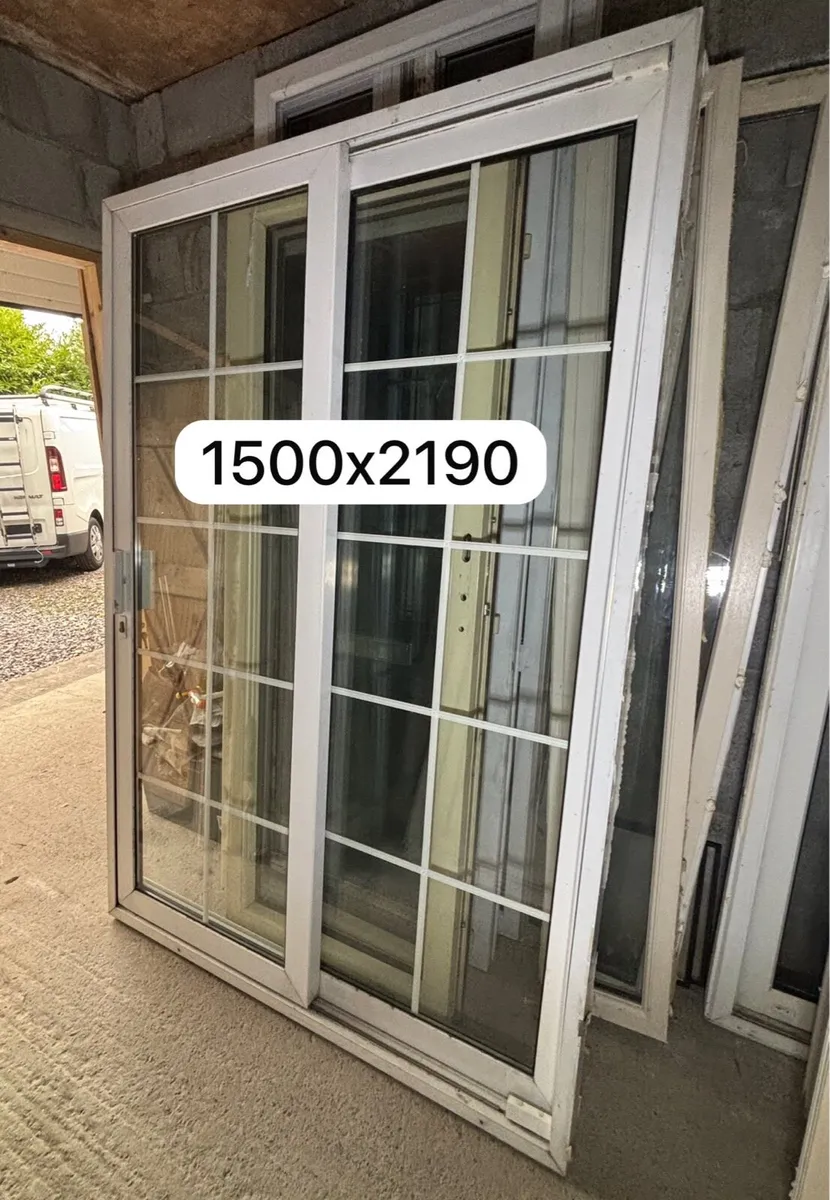 HIGH QUALITY SLIDING PATIO DOOR