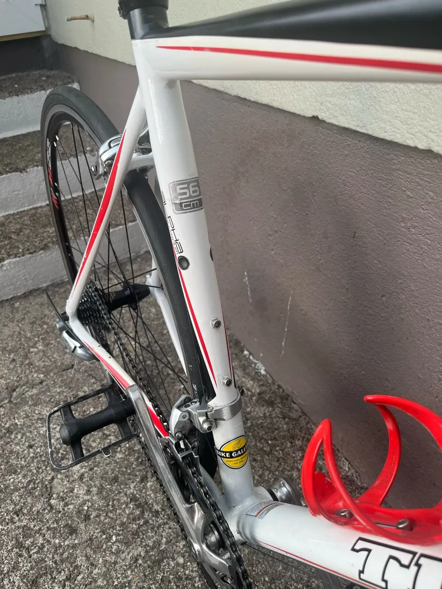 Trek Alpha Road bike - Image 2