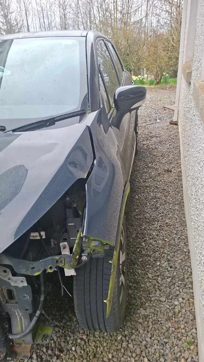2019 Renault captur 0.9 very low mileage - Image 2