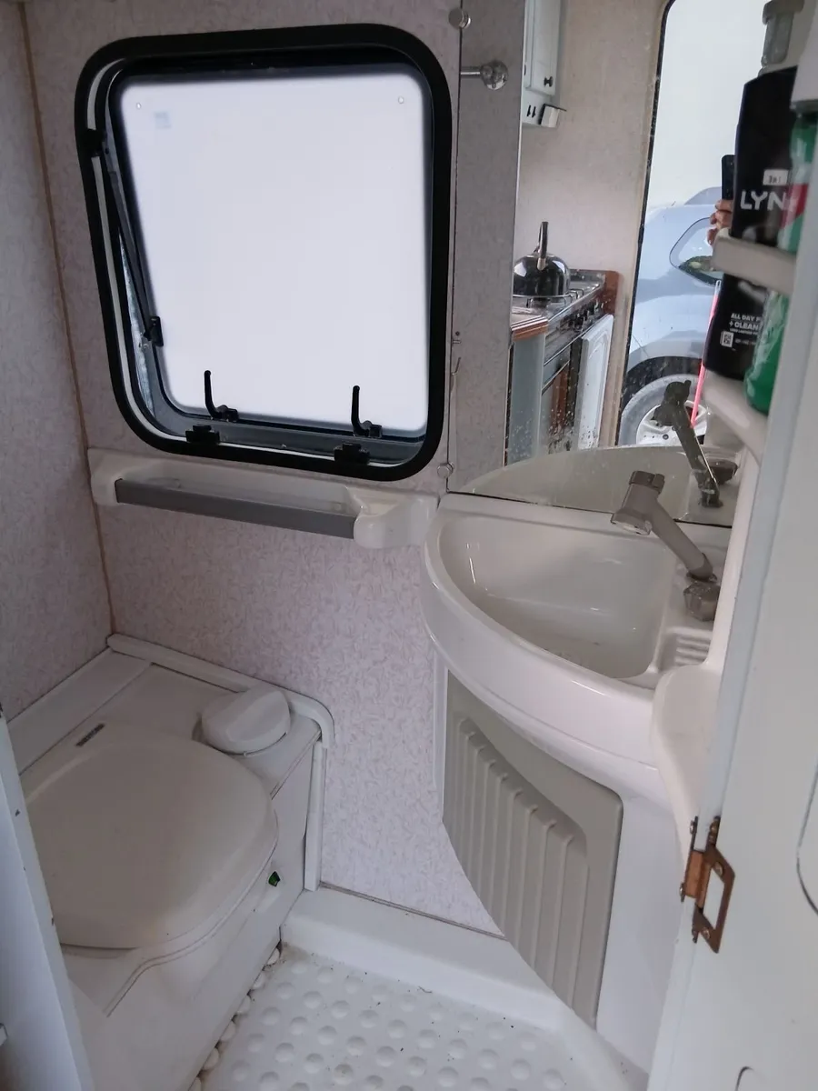 Caravan - Image 4