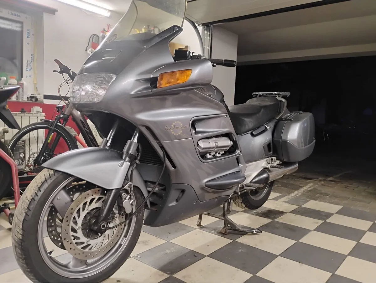 Honda st1100 - clean Paneuropen magna 750 - Image 2