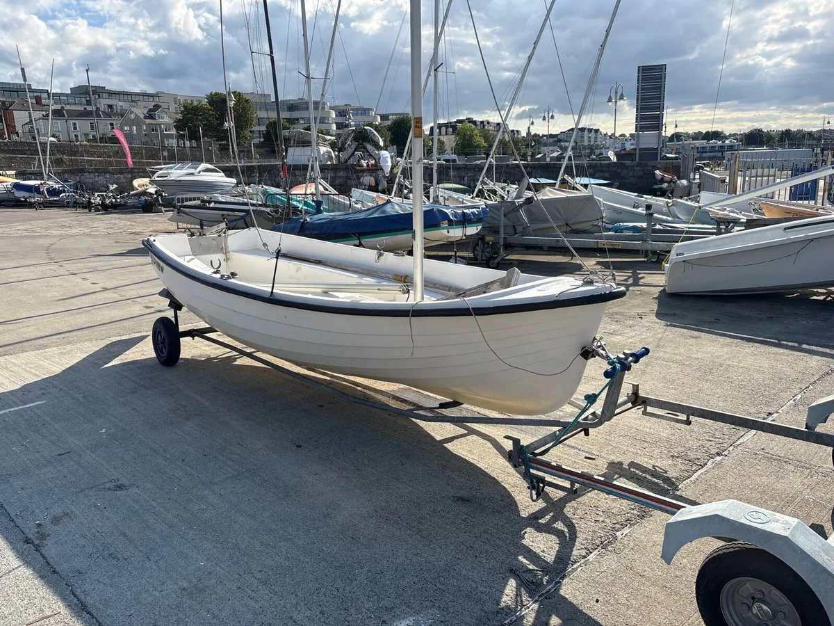 Sailing boat - Image 2