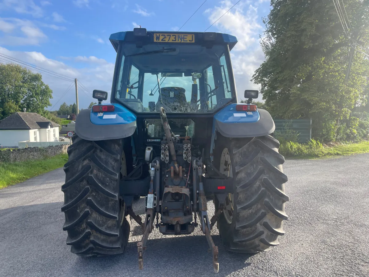 2000 New Holland 8360 - Image 4
