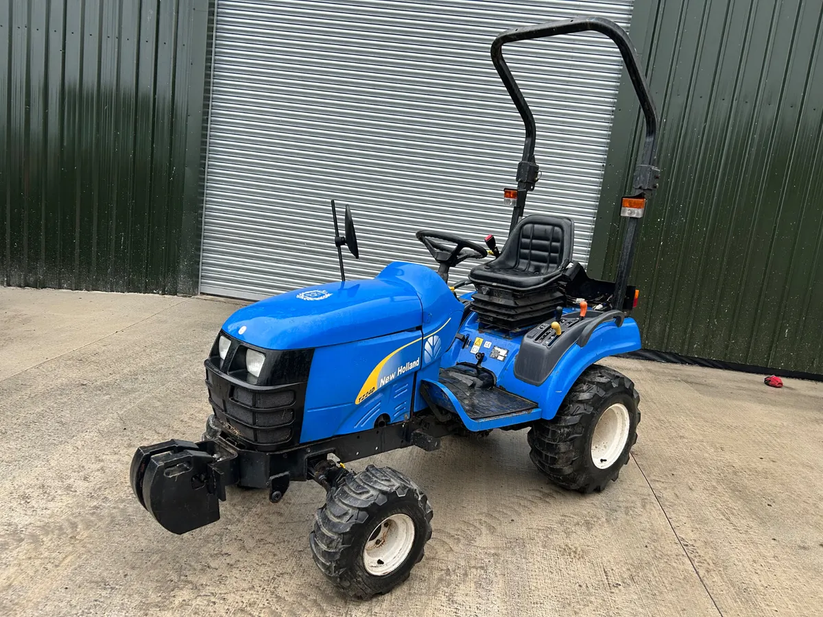 2012 New Holland TZ24D Compact Tractor - Image 3