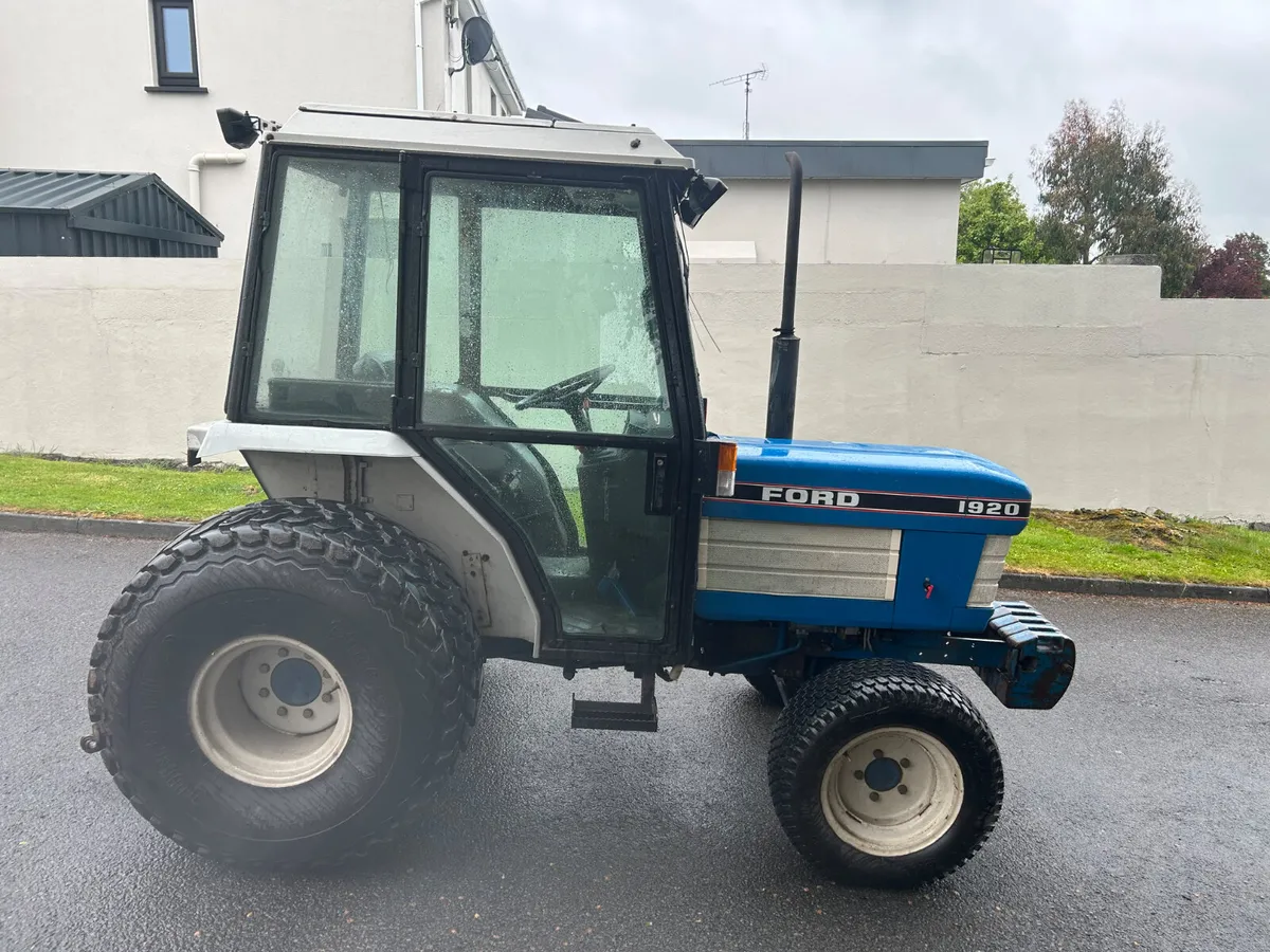 Ford New Holland 1920 Compact Tractor - Image 4