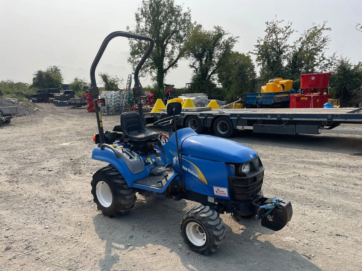 2011 New Holland TZ24D Compact Tractor - Image 3
