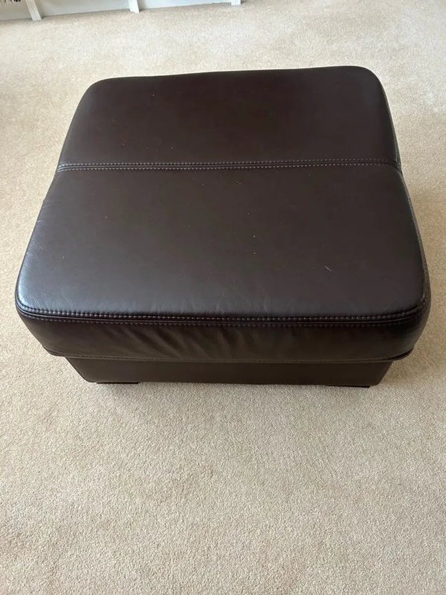 Brown leather settee  & foot rest - Image 2