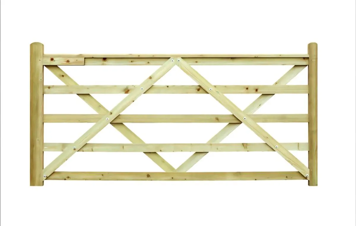 Field wooden gate - Image 1