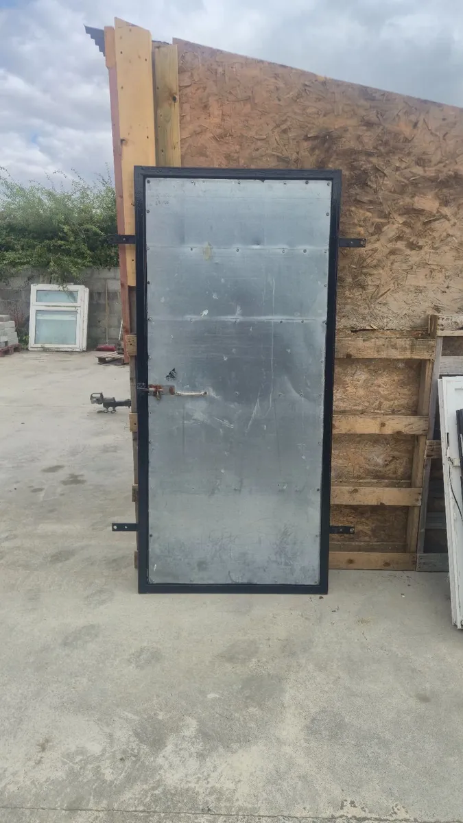 Door - Image 2