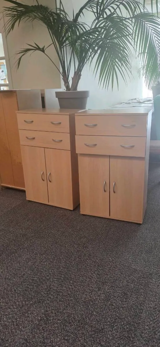 2 x cabinet - Image 1