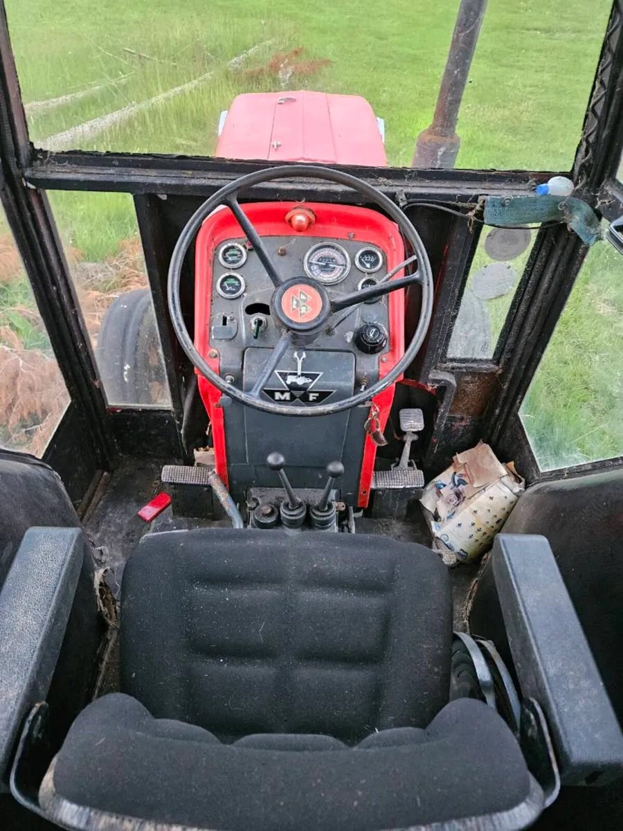 Massey Ferguson 165 Tractor - Image 2