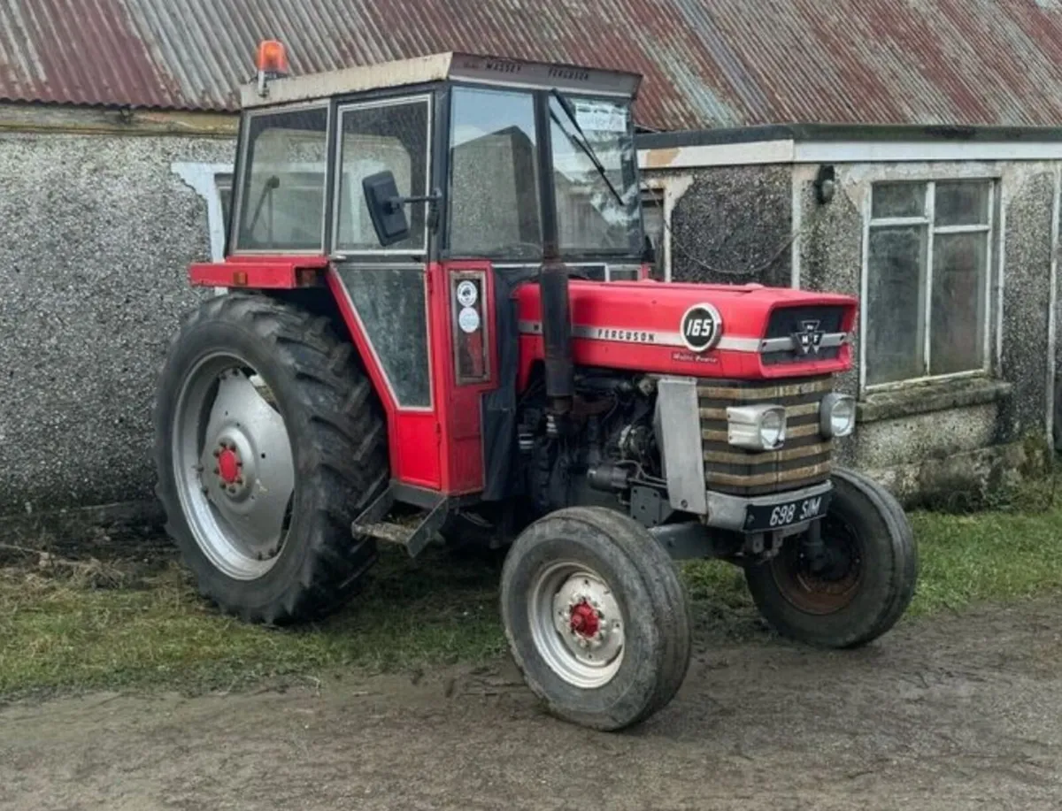 Massey Ferguson 165 Tractor - Image 1